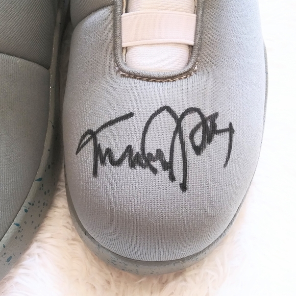Michael J. Fox Autographed Back to the Future 2 Shoes - Picture 3 of 8
